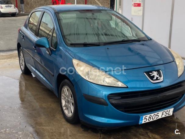 PEUGEOT 207 Confort 1.4 75