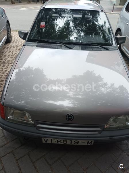 OPEL Kadett KADETT 1.6S GL 5p.