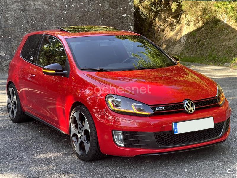 VOLKSWAGEN Golf 2.0 TSI 210cv DSG 6 vel GTI 3p.