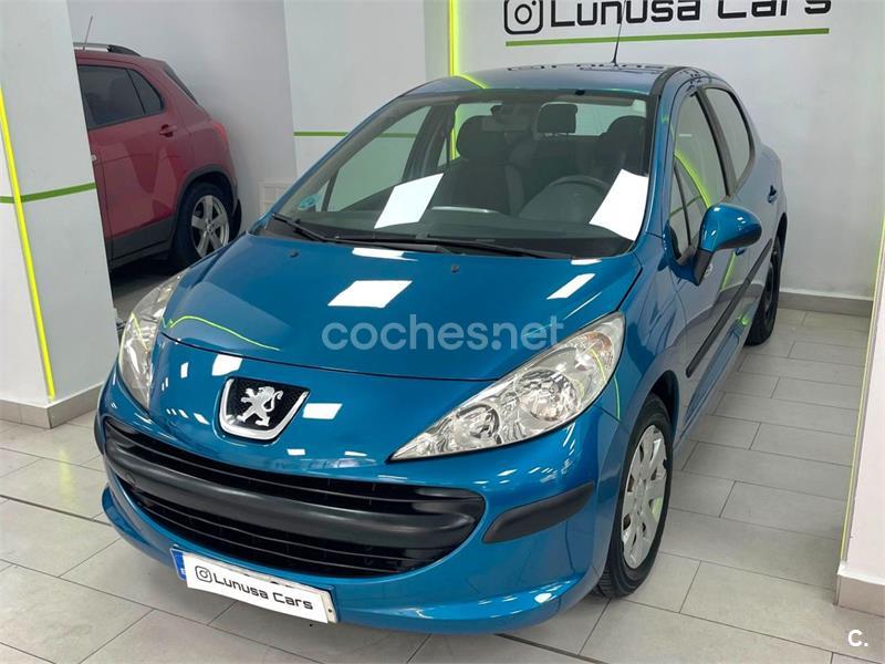 PEUGEOT 207 Confort 1.4 75