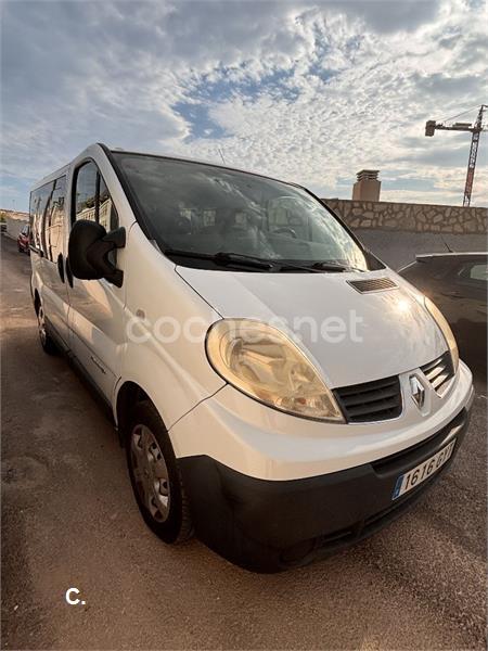 RENAULT Trafic Passenger Combi 9 2011 29 Corto dCi 115