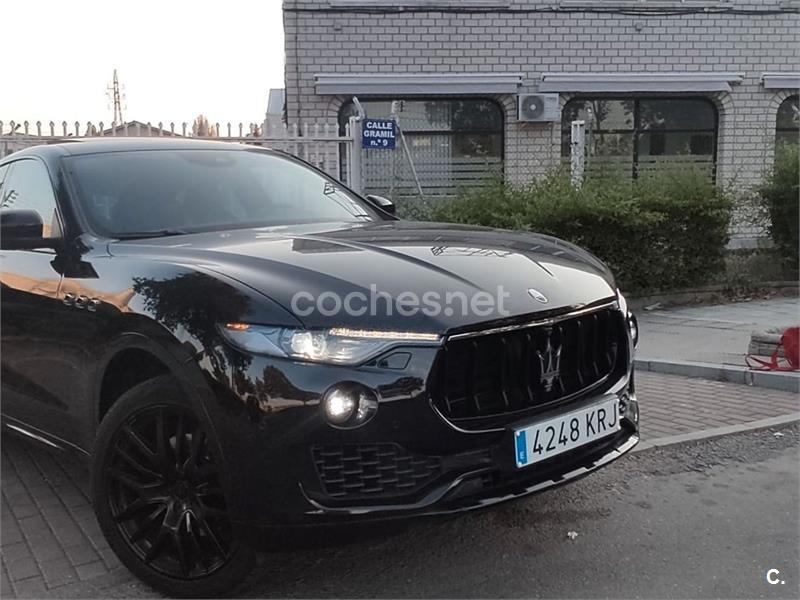 MASERATI Levante V6 350 HP AWD GranSport 5p.