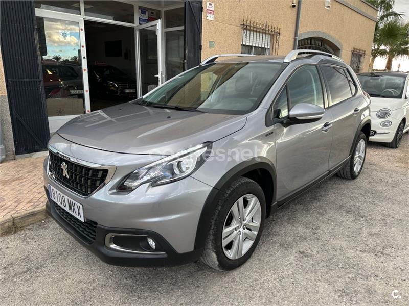 PEUGEOT 2008 Signature1.2 PureTech Auto