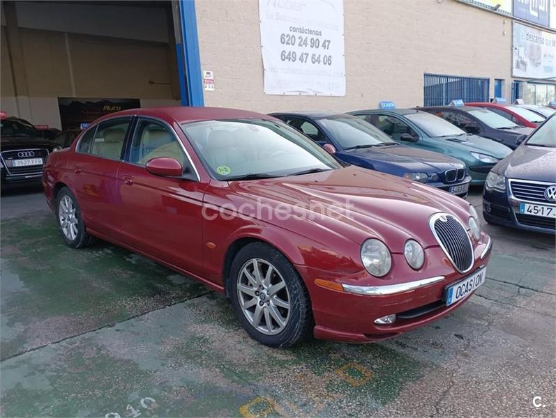 JAGUAR SType V6 3.0 EXECUTIVE 4p.