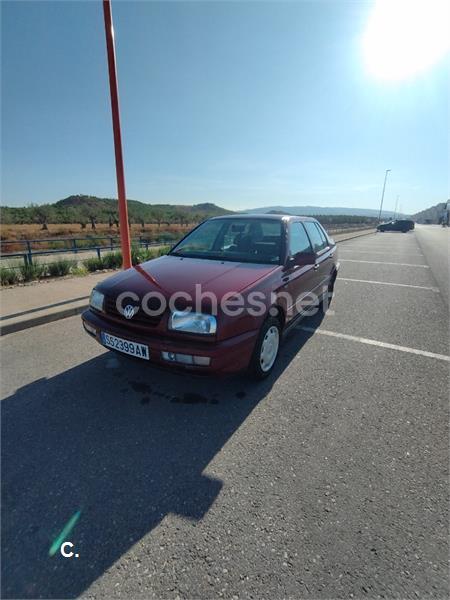 VOLKSWAGEN Vento 1.9TDI CL 4p.