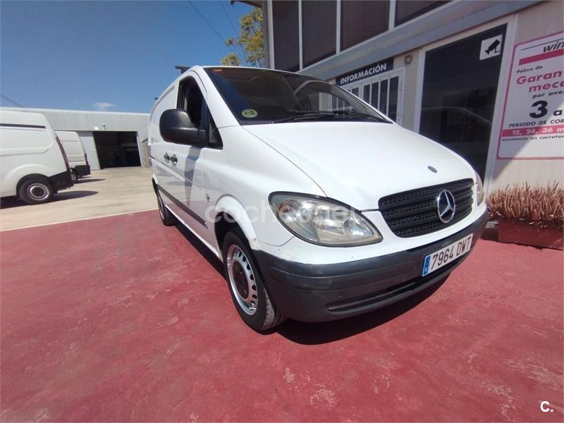 MERCEDES-BENZ VITO 111CDI FURGON CERRADO