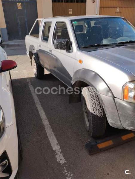 NISSAN NP300 Pick Up