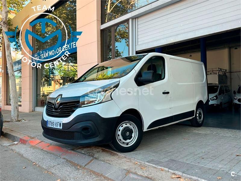 RENAULT Trafic Passenger Energy dCi 88 kW 120 CV 18