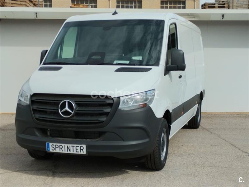 MERCEDES-BENZ Sprinter 311 CDI MEDIO PRO 2p.