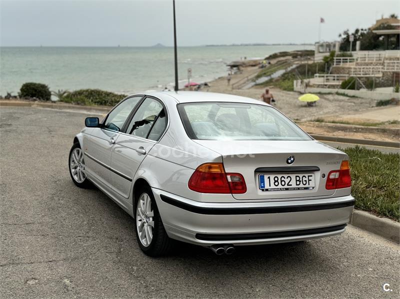 BMW Serie 3 330i 4p.