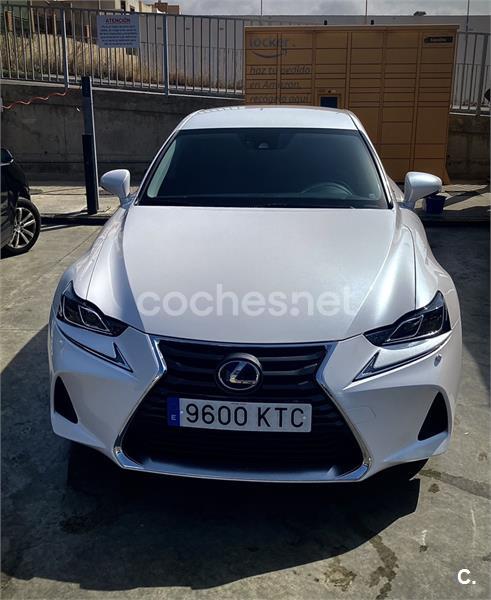 LEXUS IS 2.5 300h ECO