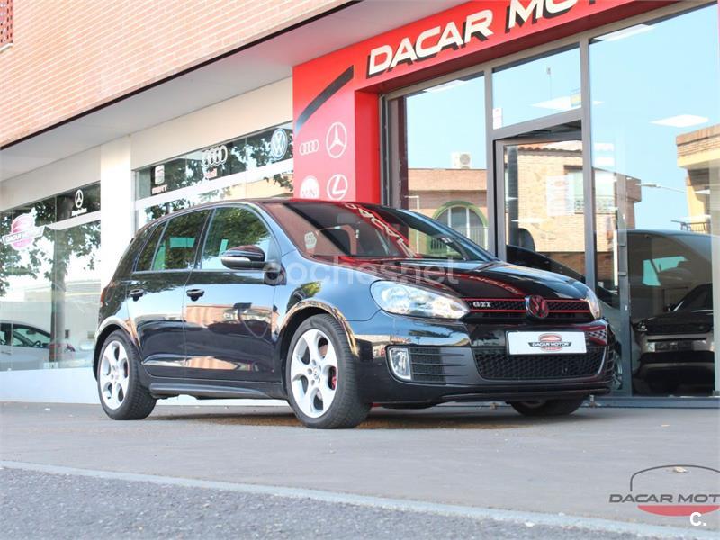 VOLKSWAGEN Golf VI 2.0 TSI GTI