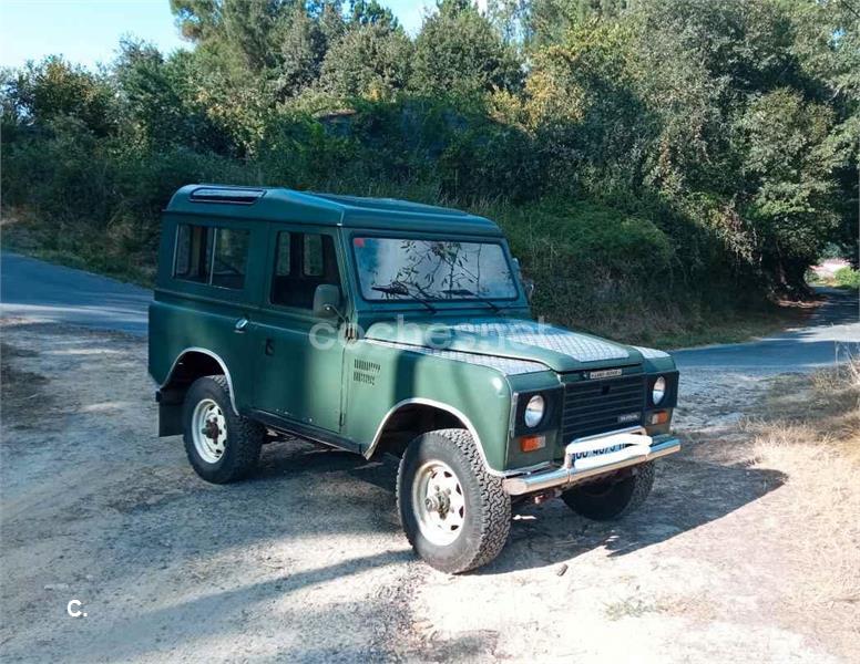 LAND-ROVER Defender