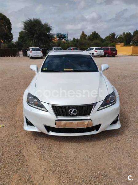 LEXUS IS200