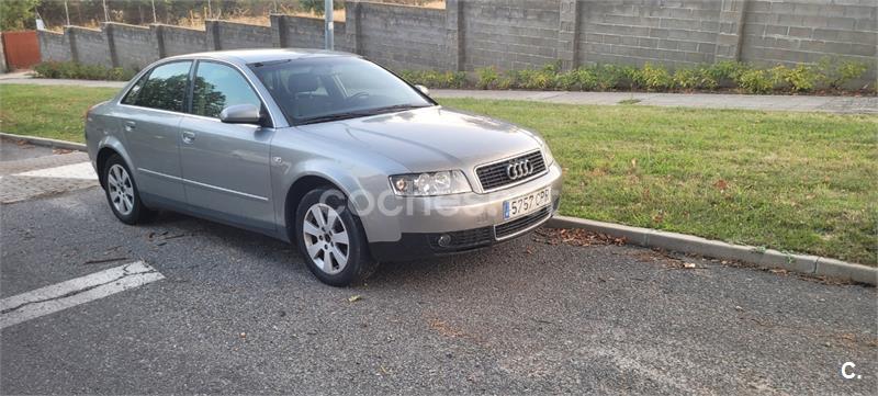 AUDI A4 1.9 TDI 6 velocidades 4p.