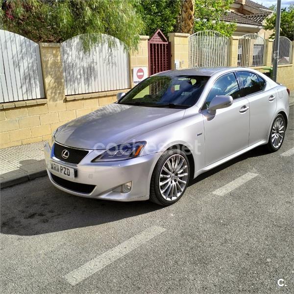 LEXUS IS250 Sport Multimedia 4p.