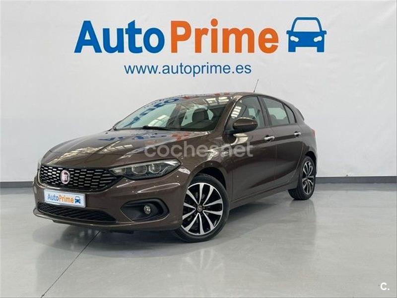 FIAT Tipo 1.4 16v Lounge 70kW 95CV gasolina 5p. 5p.