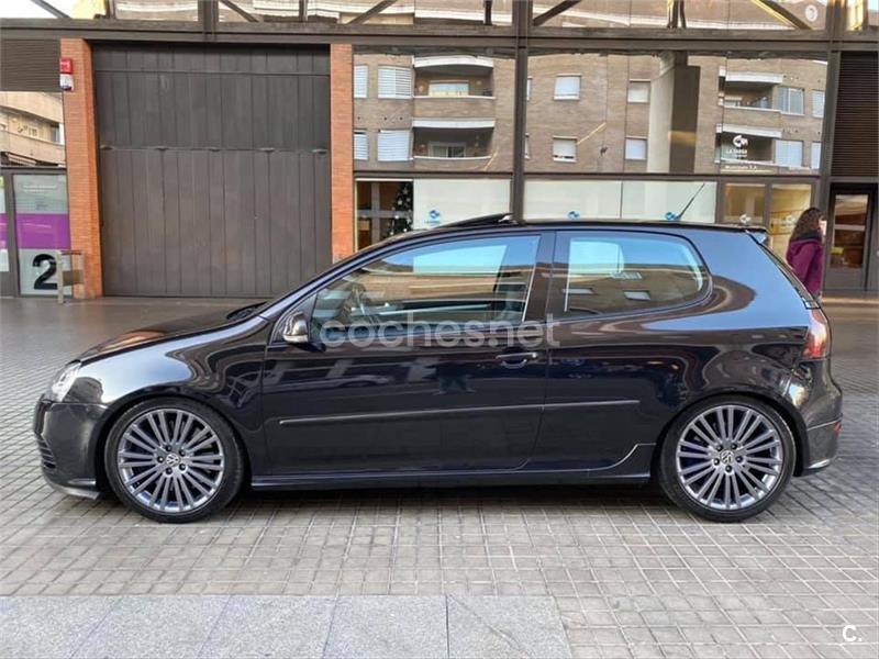 VOLKSWAGEN Golf 3.2 R32 4motion