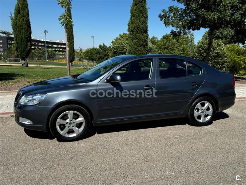 SKODA Octavia 1.6 TDI CR Collection 5p.