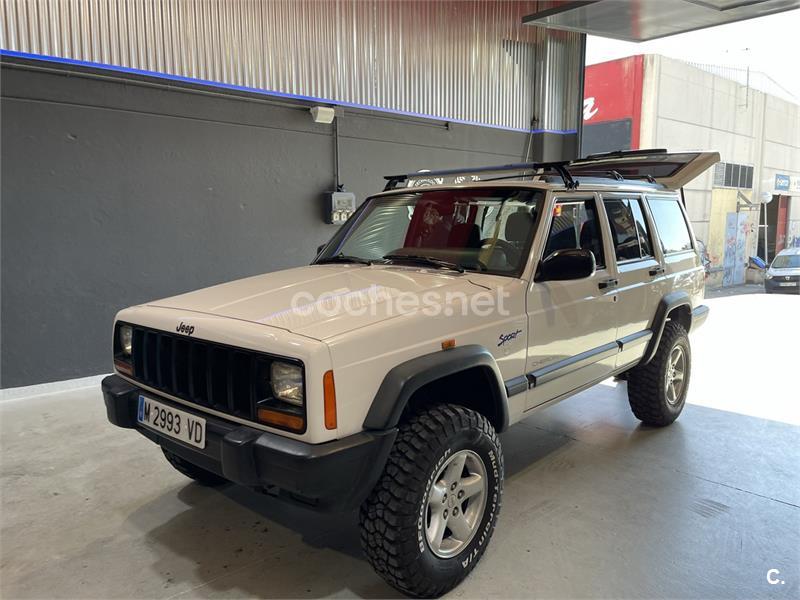 JEEP Cherokee 4.0 AUTO LIMITED 5p.