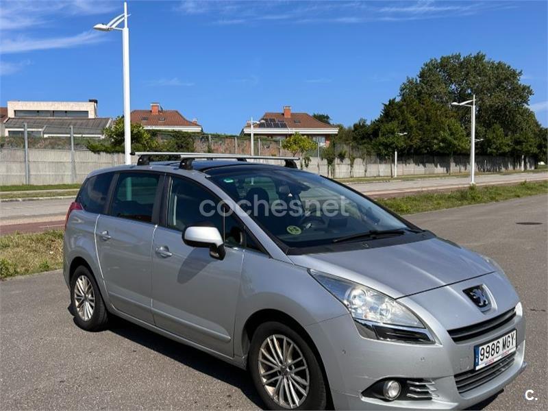 PEUGEOT 5008 Allure 1.6 eHDI 112 FAP CMP B.Lion 5p.