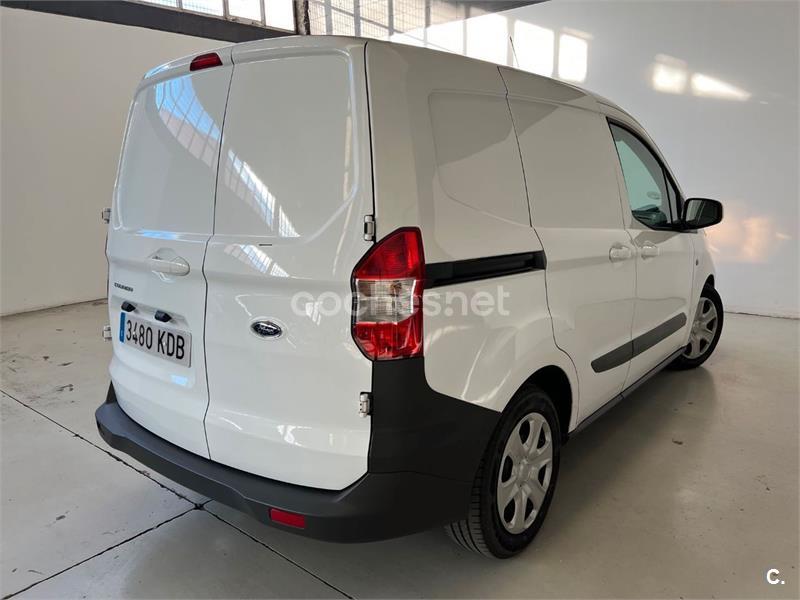 FORD Transit Courier Van 1.5 TDCi 56kW Trend