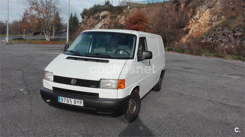 VOLKSWAGEN Transporter