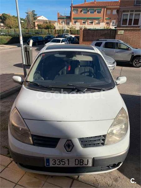 RENAULT Grand Scenic