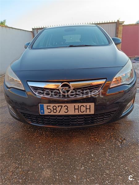 OPEL Astra 1.6 Selective ST