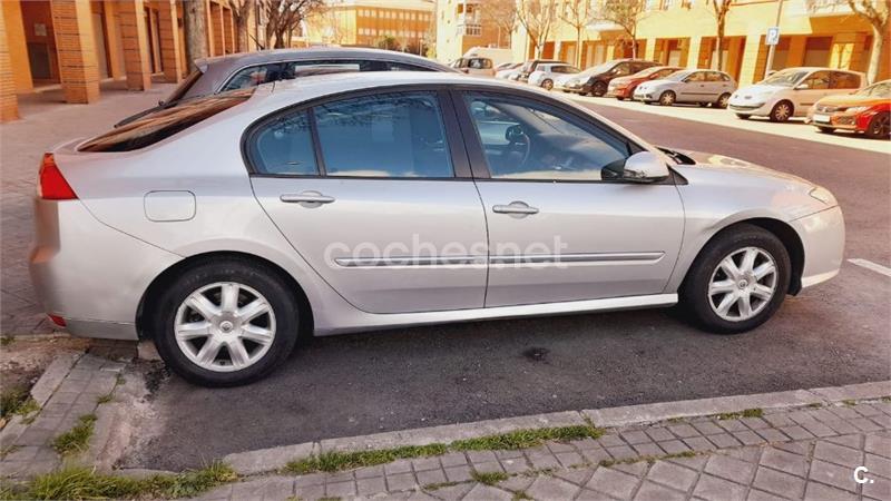 RENAULT Laguna G. Tour Authentique 2.0dCi 130CV 5p.