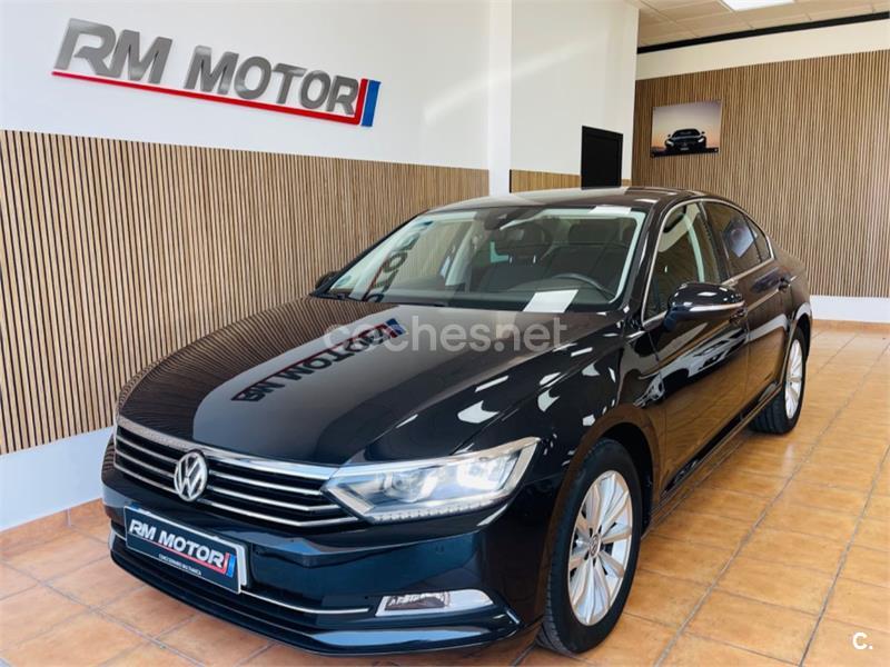 VOLKSWAGEN Passat Advance 2.0 TDI DSG