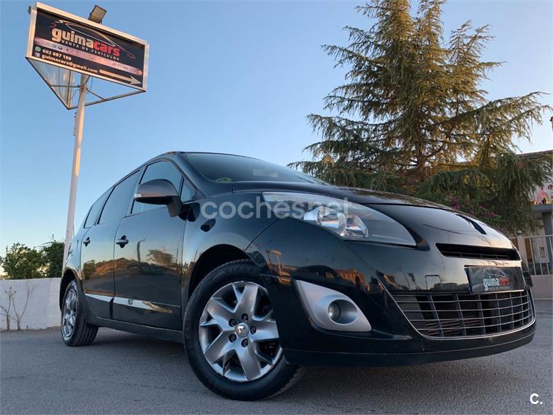 RENAULT Grand Scenic Dynamique dCi 110 7 plazas