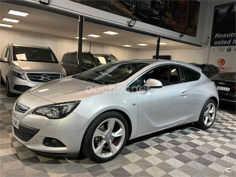 OPEL Astra 2.0 CDTi SS Sportive Auto GTC