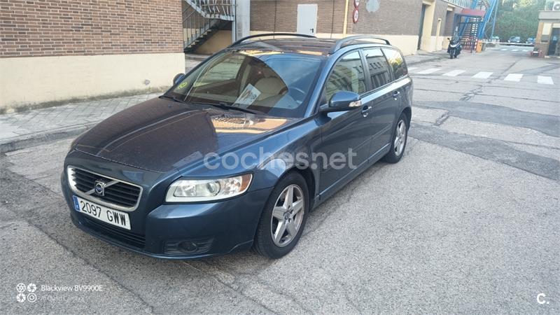 VOLVO V50 2.0D Momentum 5p.