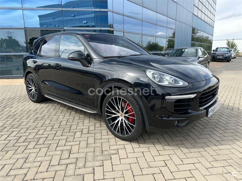 PORSCHE Cayenne S