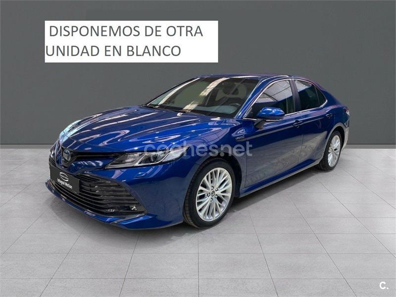 TOYOTA Camry 2.5 220H Luxury