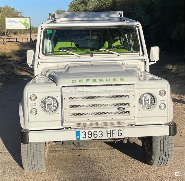 LAND-ROVER Defender