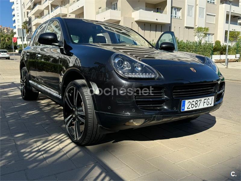 PORSCHE Cayenne -