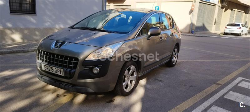 PEUGEOT 3008 Confort 1.6 HDI 110 FAP