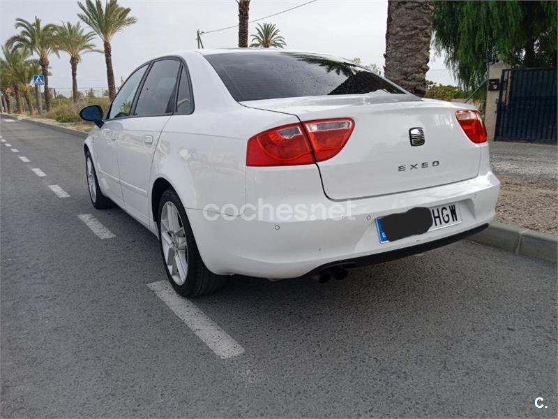 SEAT Exeo