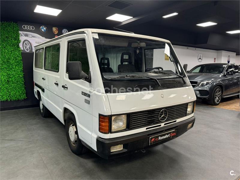 MERCEDES-BENZ 100D MB-100 COMBI I 4p.