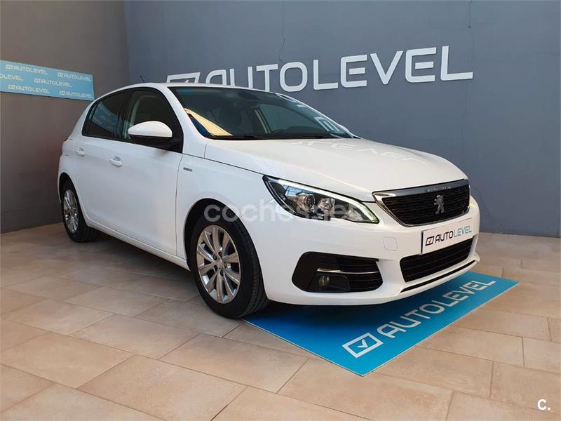 PEUGEOT 308 5P Style BlueHDi 100 SS 6 Vel. MAN 5p.