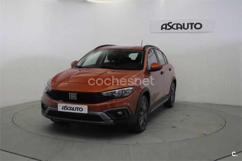 FIAT Tipo City Cross 1.6