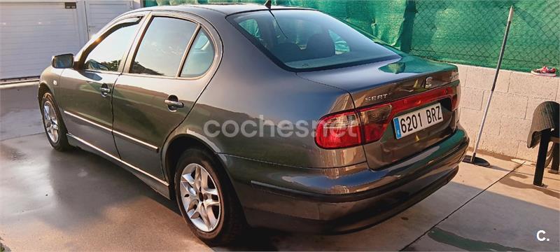 SEAT Toledo 1.9 TDI SIGNA 110CV 4p.