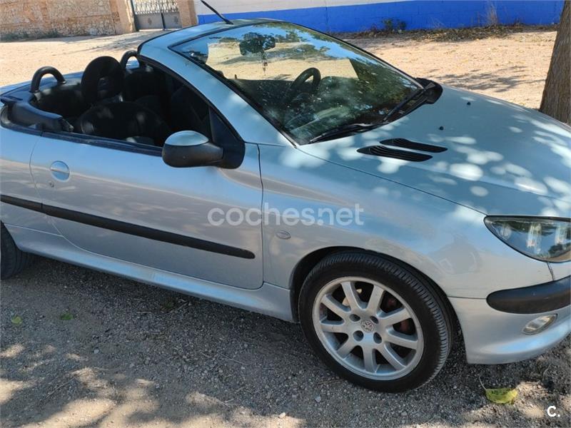 PEUGEOT 206 1.6 Auto 2p.