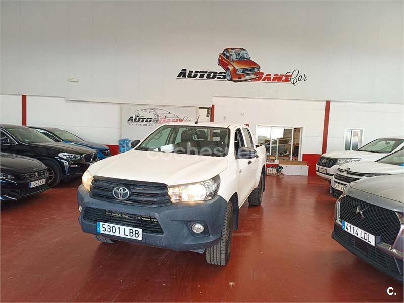 TOYOTA Hilux 2.4 D4D Cabina Doble GX