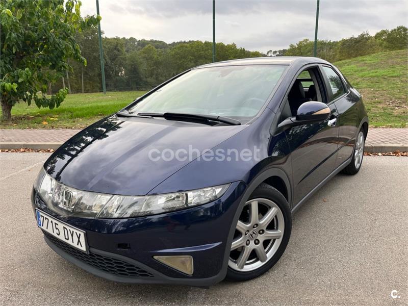 HONDA Civic 1.8 iVTEC Sport