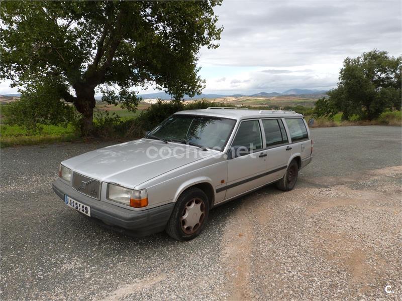 VOLVO 740 740 2.3 MASTER II S.W. 5p.