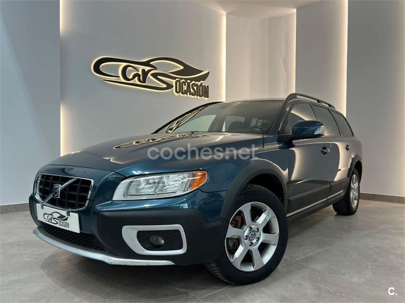 VOLVO XC70 D5 AWD Momentum Auto