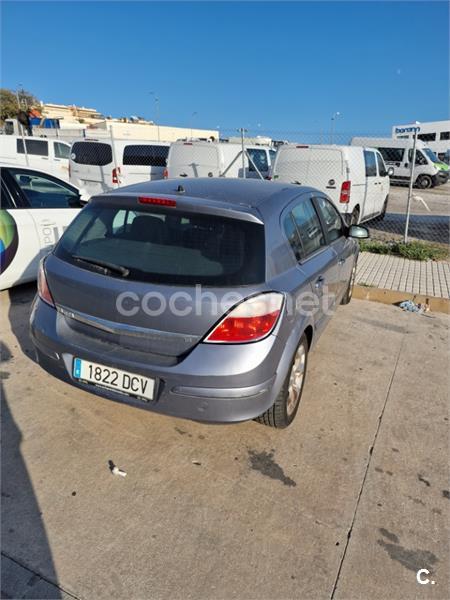 OPEL Astra 1.8 Cosmo 5p.